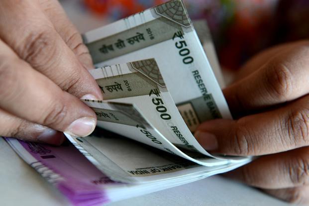 Nepal  bans Indian Currency notes above Rs 100