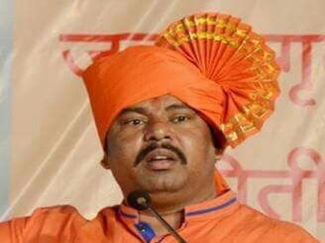 Lone BJP MLA in Telangana  refuse to  take oath in presence of pro-tem Speaker