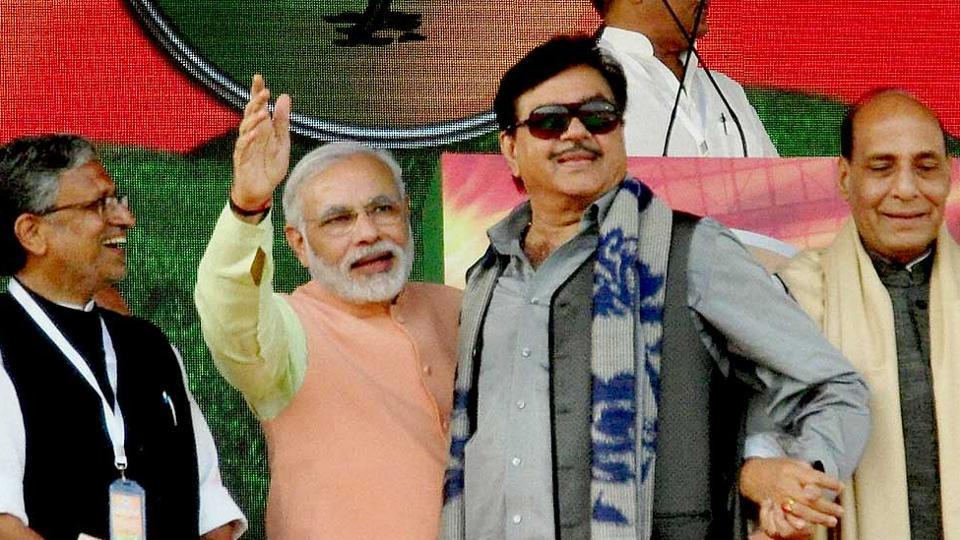 BJP MP Shatrughan Sinha Reminds PM of Rafale deal Scam
