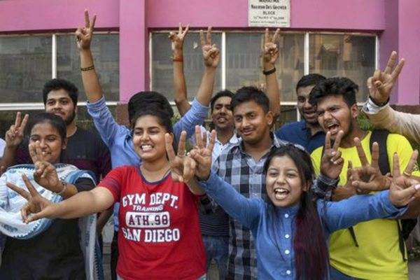 CBSE announced  2019 year 27 Lakhs students written  10th Results