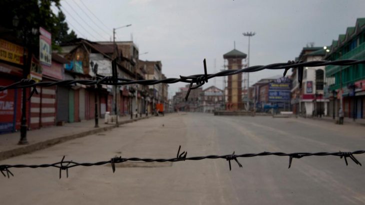 Kashmir militants lobbed Grenade on  Police missed target  hit Civilians 12  injured