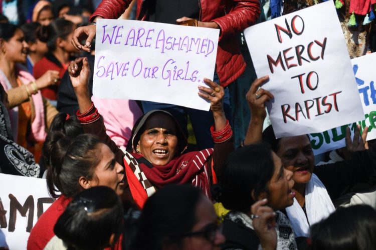 Lockdown Migrants problems  : 40 yr old women  gang raped