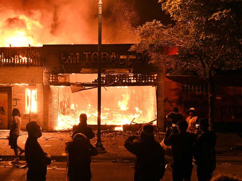 Racial row death sparked USA riots – Minneapolis  burning