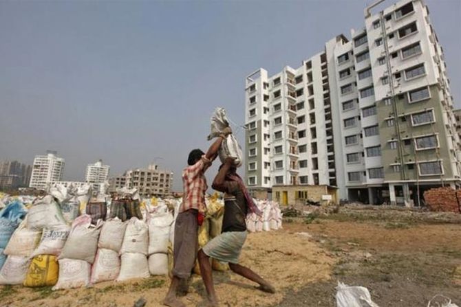 Housing sales  nosedived  79 % in 8 Indian major Indian cities reports Proptiger