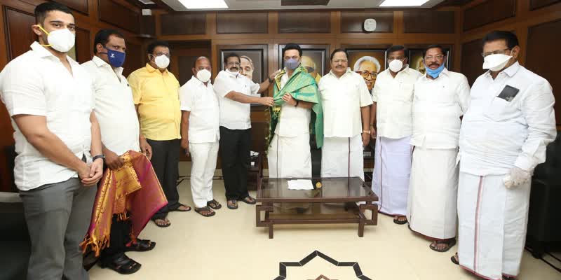 Ex ADMK Health Minister Dr.Vijay also  switched to DMK camp