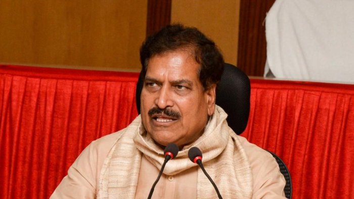 Minister of State for Railways Suresh Angadi died of Covid-19