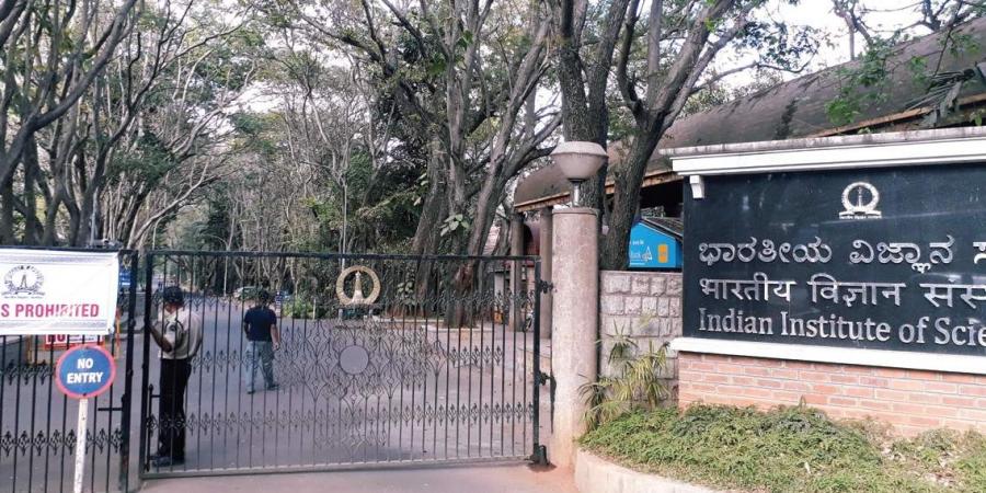 MOU for Fuel cell-grade hydrogen at an affordable price signed  between  IISc and  IOC