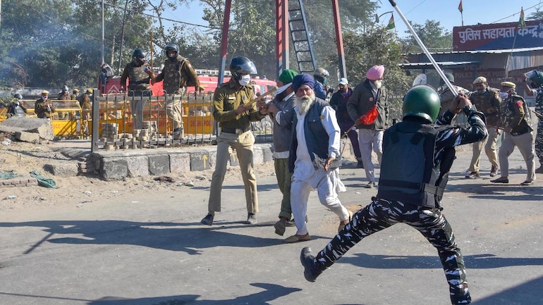 Delhi marching Indian Farmers reject BJP brave men Amit Shah sugar coated offers