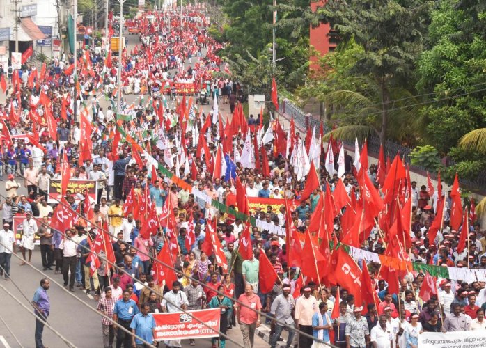 Ten  Trade unions to go on flash strike on Nov 26 against BJP anti labour polices