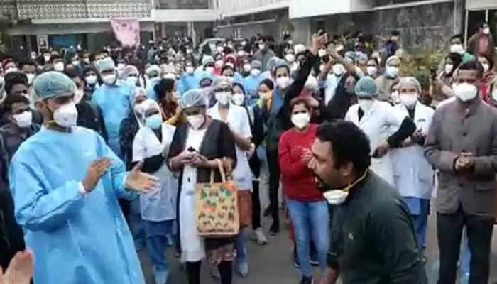Delhi 5000+ agitating AIIMS Nurses , Modi Government invoke Emergency Powers