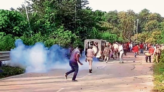 BJP ruled states Assam  Mizoram border clashes resulted in 6 Assam policemen death 