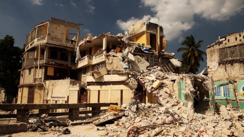 Death toll climbs to 1300 after 7.2 Richter scale EQ stuck Haiti