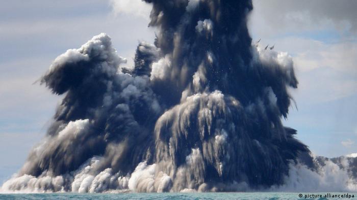 20km Height volcanic eruption in Tongo send shock waves across continents