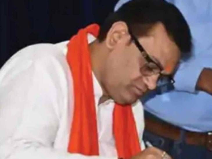 Badly treated inside BJP being Dalit : Minister resigns