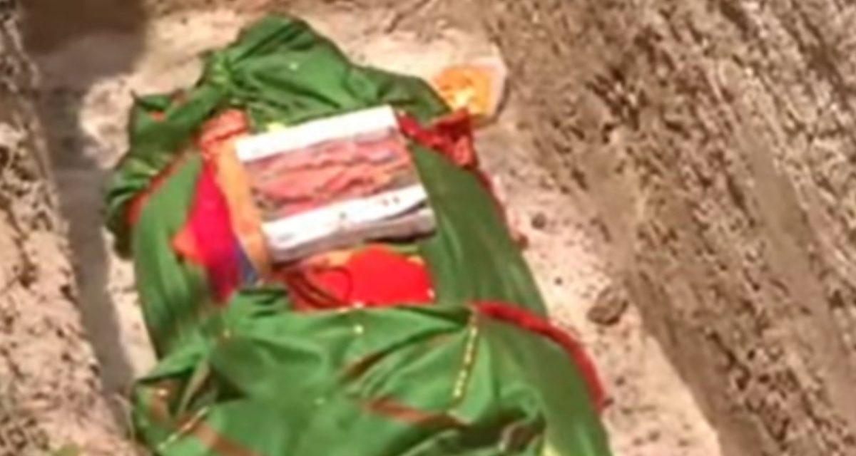 Kallakurichi student body buried with book 